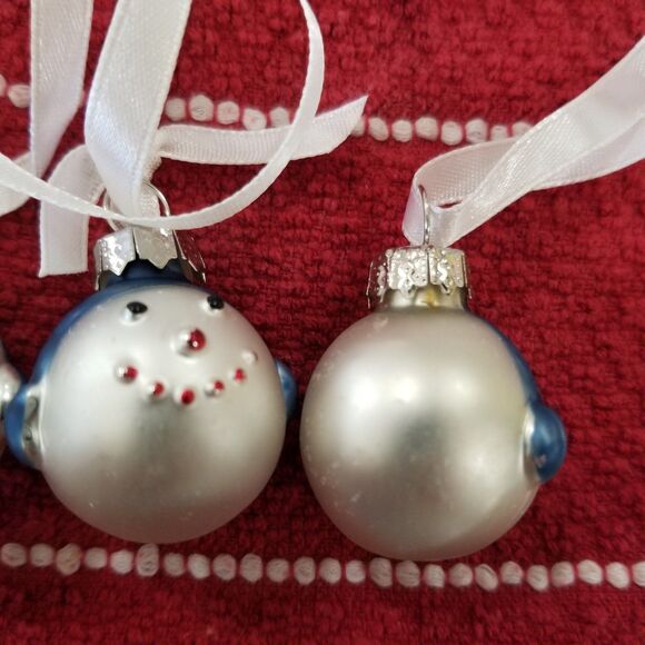 Small assorted snowman blown glass ornaments about 1" 14 count - Picture 6 of 11